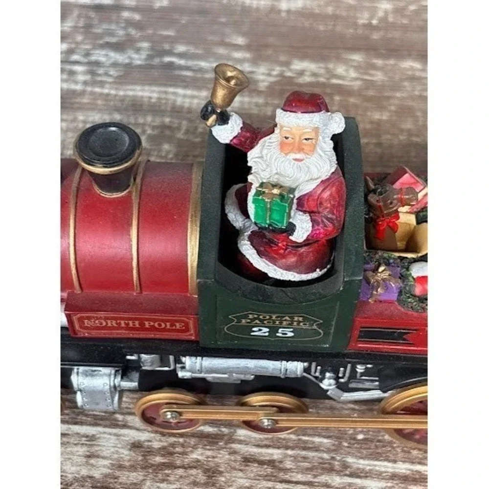 Roman Inc. Musical Christmas‎ Train Santa Teddy Bear Gifts Tree